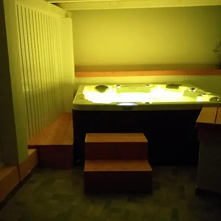 A Secluded House 度假居